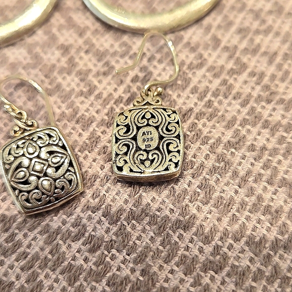 2 pair Sterling Silver Earrings - Picture 4 of 4